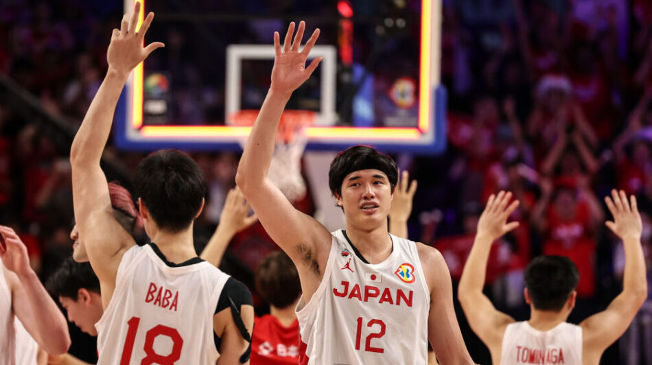 Basketball: Suns sign Japanese forward Yuta Watanabe