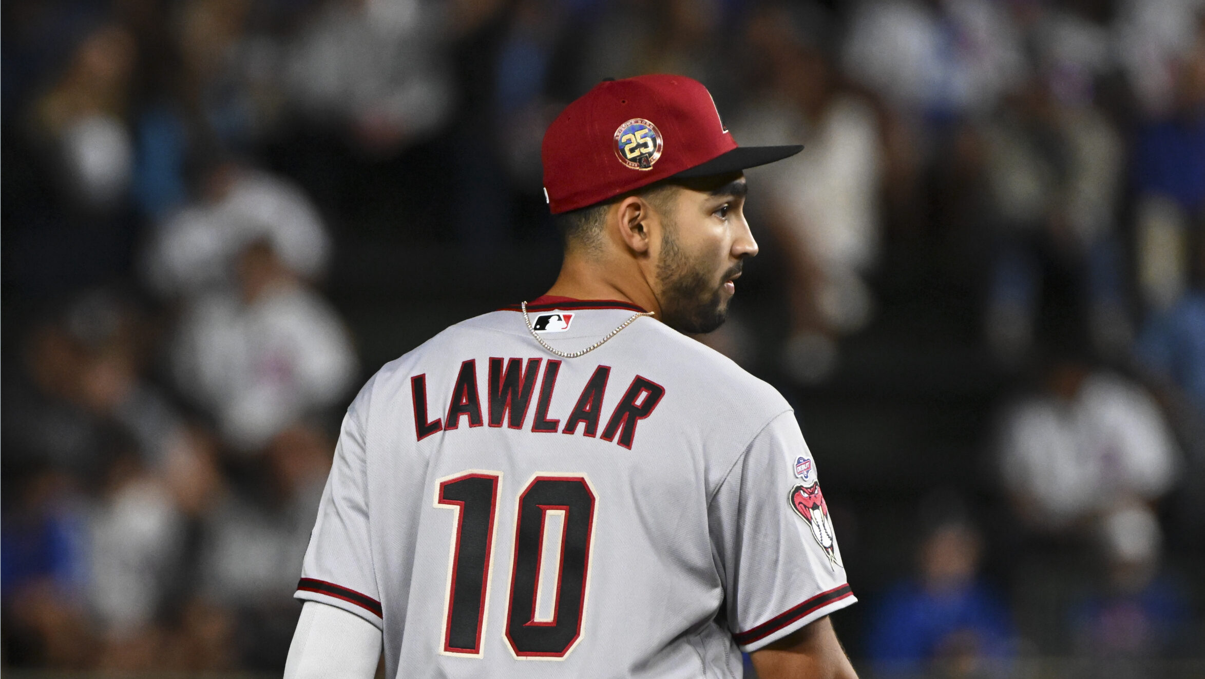 Jordan Lawlar shows off 2-way skill in MLB debut, D-backs win