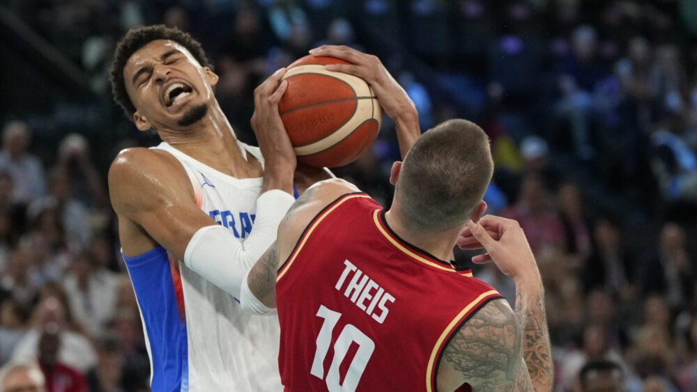 France wins gold medal in Olympic basketball