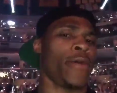 Russell Westbrook jams out at Taylor Swift concert