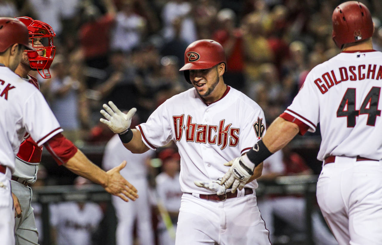 D-backs' manager Chip Hale is impressed with David Peralta's improved swing