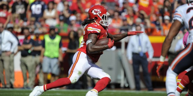 Kansas City Chiefs running back Jamaal Charles (25) carries the ball before being injured during th...