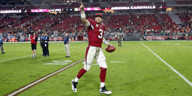 Arizona Cardinals quarterback Carson Palmer (3) leaves the field after an NFL football game against...