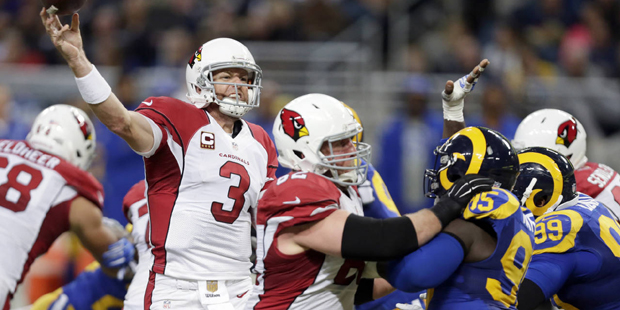 Arizona Cardinals quarterback Carson Palmer throws during the second quarter of an NFL football gam...