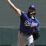 Los Angeles Dodgers starting pitcher Brandon Beachy throws before the first inning of a spring training baseball game against the Arizona Diamondbacks in Scottsdale, Ariz., Friday, March 18, 2016. (AP Photo/Jeff Chiu)