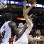 Miami Heat guard Goran Dragic (7) goes to the basket against the Phoenix Suns during the second half of an NBA basketball game, Thursday, March 3, 2016, in Miami. (AP Photo/Alan Diaz)