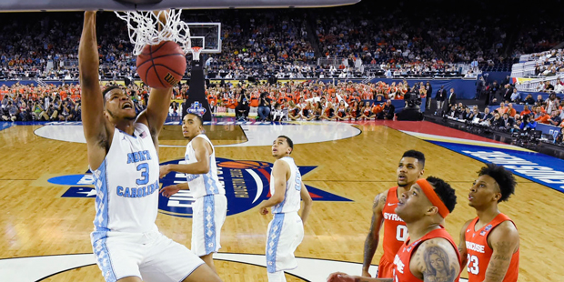 North Carolina forward Kennedy Meeks (3) dunks the ball against Syracuse during the second half of ...