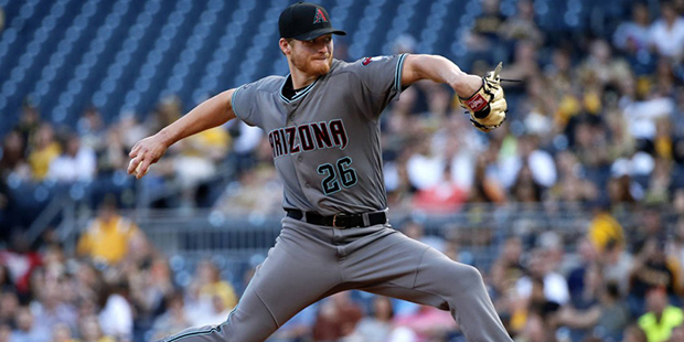 Arizona Diamondbacks starting pitcher Shelby Miller delivers during the first inning of a baseball ...