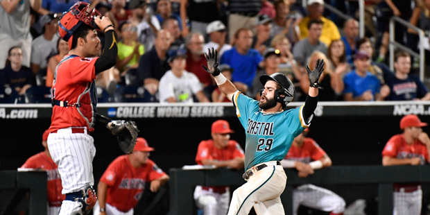 Arizona baseball's Alfonso Rivas on squeeze bunt: 'Luckily both