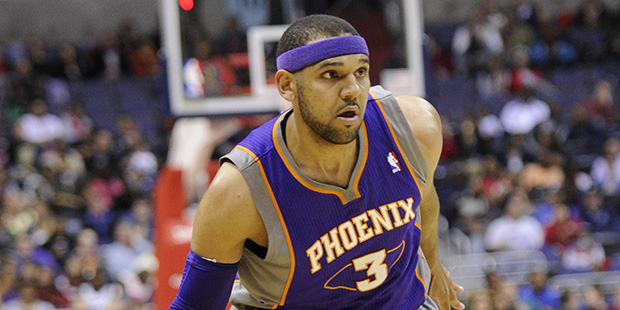 Phoenix Suns guard Jared Dudley (3) dribbles the ball against the Washington Wizards during the fir...