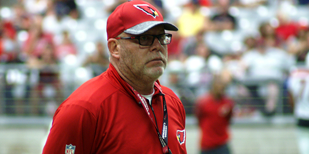 Cardinals coach Bruce Arians watches a training camp practice. (Photo by Adam Green/Arizona Sports)...