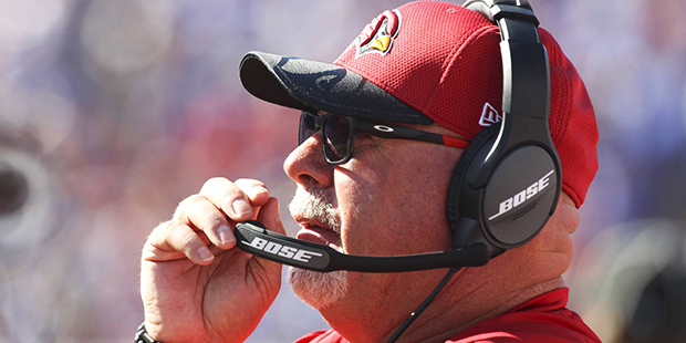 Arizona Cardinals head coach Bruce Arians works on the sideline during the second half of an NFL fo...
