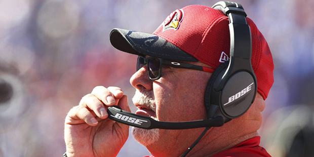 Arizona Cardinals head coach Bruce Arians works on the sideline during the second half of an NFL fo...