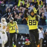 Oregon tight end Pharaoh Brown (85), scores a touchdown in the first quarter against Arizona State in an NCAA college football game Saturday, Oct. 29, 2016 in Eugene, Ore. (AP Photo/Thomas Boyd)