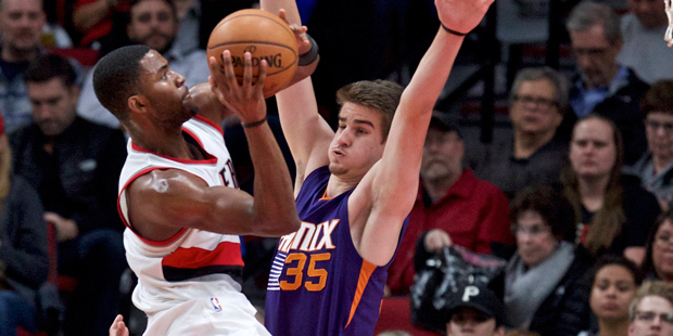 Portland Trail Blazers forward Maurice Harkless goes to the basket as Phoenix Suns forward Dragan B...