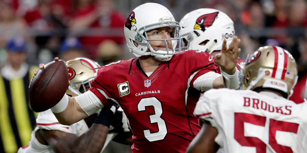 Carson Palmer drops back for a pass in the Arizona Cardinals' 23-20 win against the San Francisco 4...