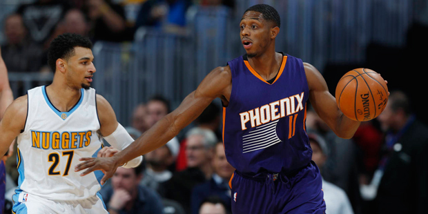 Brandon Knight dictates the offense in the Phoenix Suns game at the Denver Nuggets on Wednesday, No...