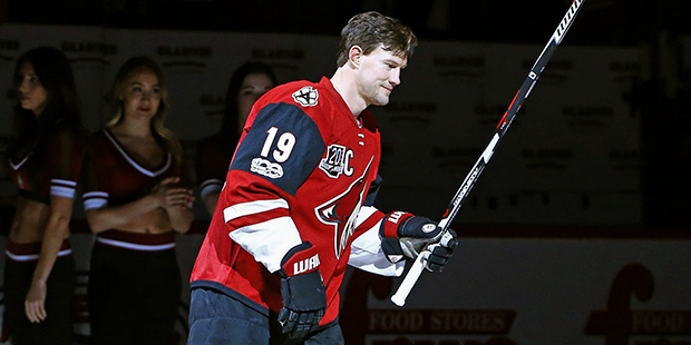 Arizona Coyotes right wing Shane Doan acknowledges the crowd during a ceremony honoring Doan for hi...