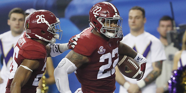 Alabama linebacker Ryan Anderson (22) runs into the end zone for a touchdown with Alabama defensive...