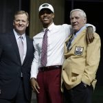 Washington's Kevin King, center, poses with former Green Bay Packers Jim Taylor, right, and NFL commissioner Roger Goodell after King was selected by the Packers during the second round of the 2017 NFL football draft, Friday, April 28, 2017, in Philadelphia. (AP Photo/Matt Rourke)