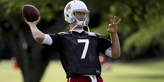 Arizona Cardinals Blaine Gabbert (7) runs drills during an NFL football organized team activity, Tu...
