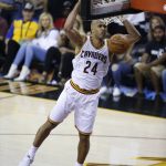 Cleveland Cavaliers forward Richard Jefferson (24) dunks against the Golden State Warriors during the first half of Game 4 of basketball's NBA Finals in Cleveland, Friday, June 9, 2017. (AP Photo/Ron Schwane)