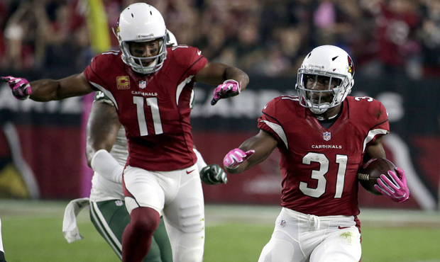 Arizona Cardinals running back David Johnson (31) runs for a touchdown against the New York Jets as...