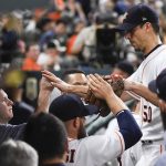 Houston Astros starting pitcher Charlie Morton, right, shakes hands with Brad Peacock, left, after being removed from the baseball game during the seventh inning Arizona Diamondbacks, Wednesday, Aug. 16, 2017, in Houston. (AP Photo/Eric Christian Smith)