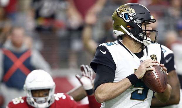 Jacksonville Jaguars quarterback Blake Bortles (5) looks to throw as Arizona Cardinals safety Budda...