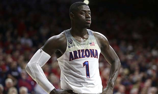Arizona guard Rawle Alkins (1) in the first half during an NCAA college basketball game against Ore...