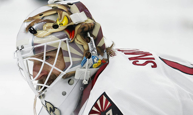 Coyotes goalie gets more than just protection from his mask