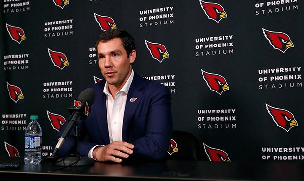 Arizona Cardinals new quarterback Sam Bradford speaks at an NFL football news conference Friday, Ma...