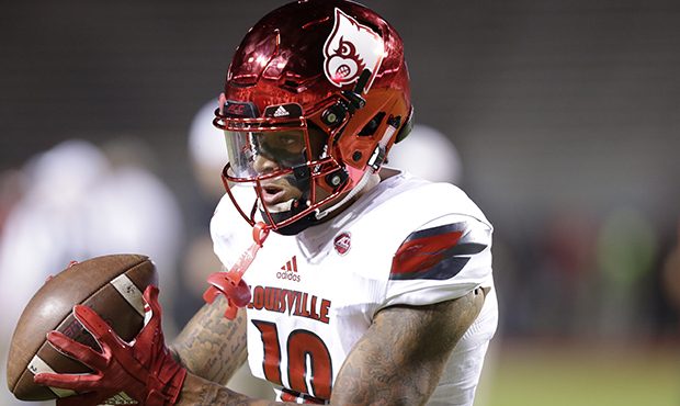 Louisville's Jaire Alexander (10) warms up prior to an NCAA college football game against North Car...
