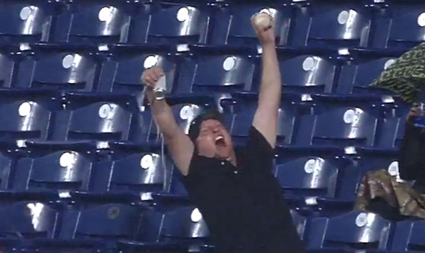 Watch this dude lose his mind (and beer) after getting a D-backs HR ball