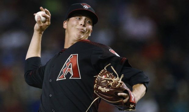 D-backs' Scribner limits damage, but high pitch count ends outing early