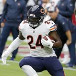 Chicago Bears running back Jordan Howard runs with the ball as he warms up prior to an NFL football game against the Arizona Cardinals, Sunday, Sept. 23, 2018, in Glendale, Ariz. (AP Photo/Rick Scuteri)