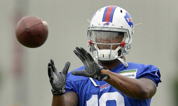 Buffalo Bills wide receiver Corey Coleman catches a pass during his first practice at the NFL footb...