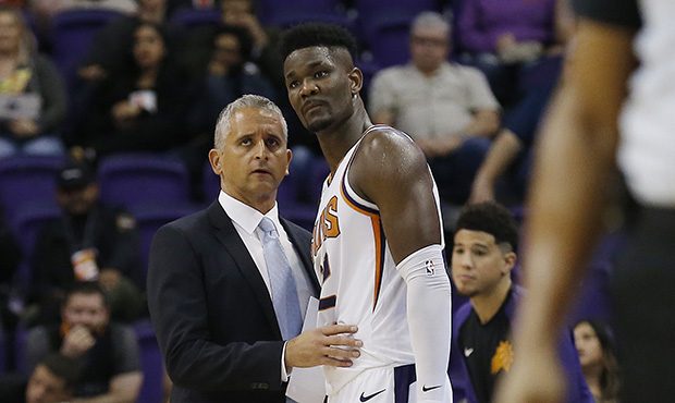Deandre Ayton remains productive in Suns' close win over Breakers