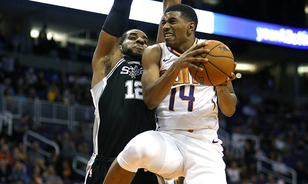 Suns lean heavily on 4 rookies, fall to Spurs in 6th straight blowout