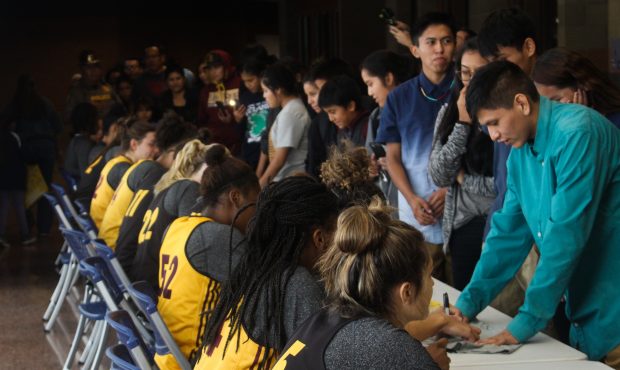 Several thousand fans on the Navajo Reservation lined up for autographs when the Arizona State wome...