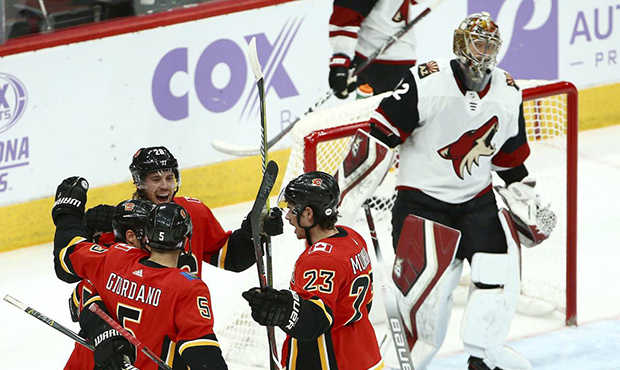 Calgary Flames center Sean Monahan (23) celebrates his goal against Arizona Coyotes goaltender Antt...
