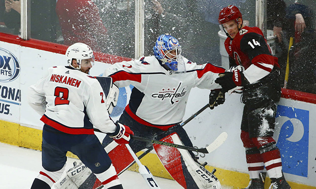 Capitals collapse against Coyotes on a milestone night for Alex