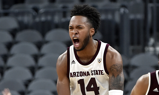 Kimani Lawrence's bobbling heave ends strong 1st half for ASU