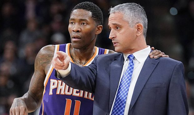 Phoenix Suns head coach Igor Kokoskov, right, talks with Suns guard Jamal Crawford during a timeout...