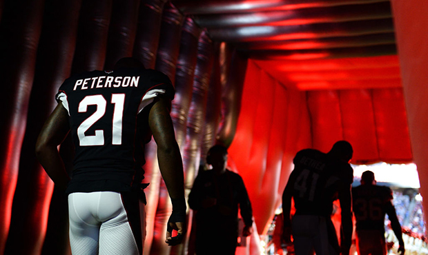 Patrick Peterson #21 of the Arizona Cardinals prepares to take the field for the NFL game against t...