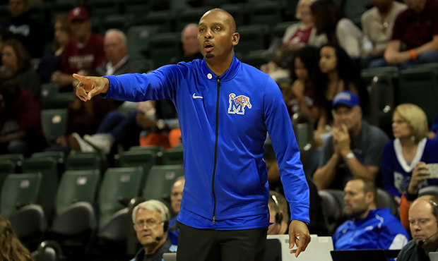 Penny Hardaway, head coach of the Memphis Tigers, watches the action during the game against the Ch...