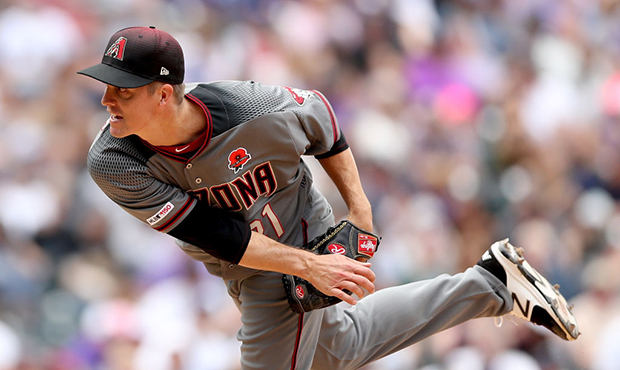 Starting pitcher Zack Greinke #21 of the Arizona Diamondbacks throws in the fifth inning against th...