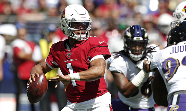 Quarterback Kyler Murray #1 of the Arizona Cardinals looks to throw the ball against the Baltimore ...