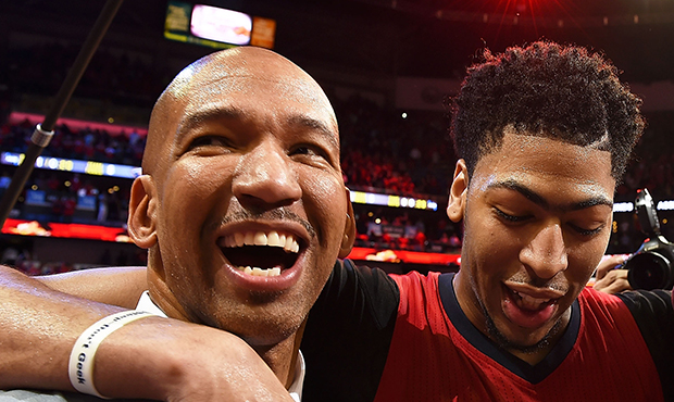 Lakers in Phoenix reunites Anthony Davis with former HC Monty Williams