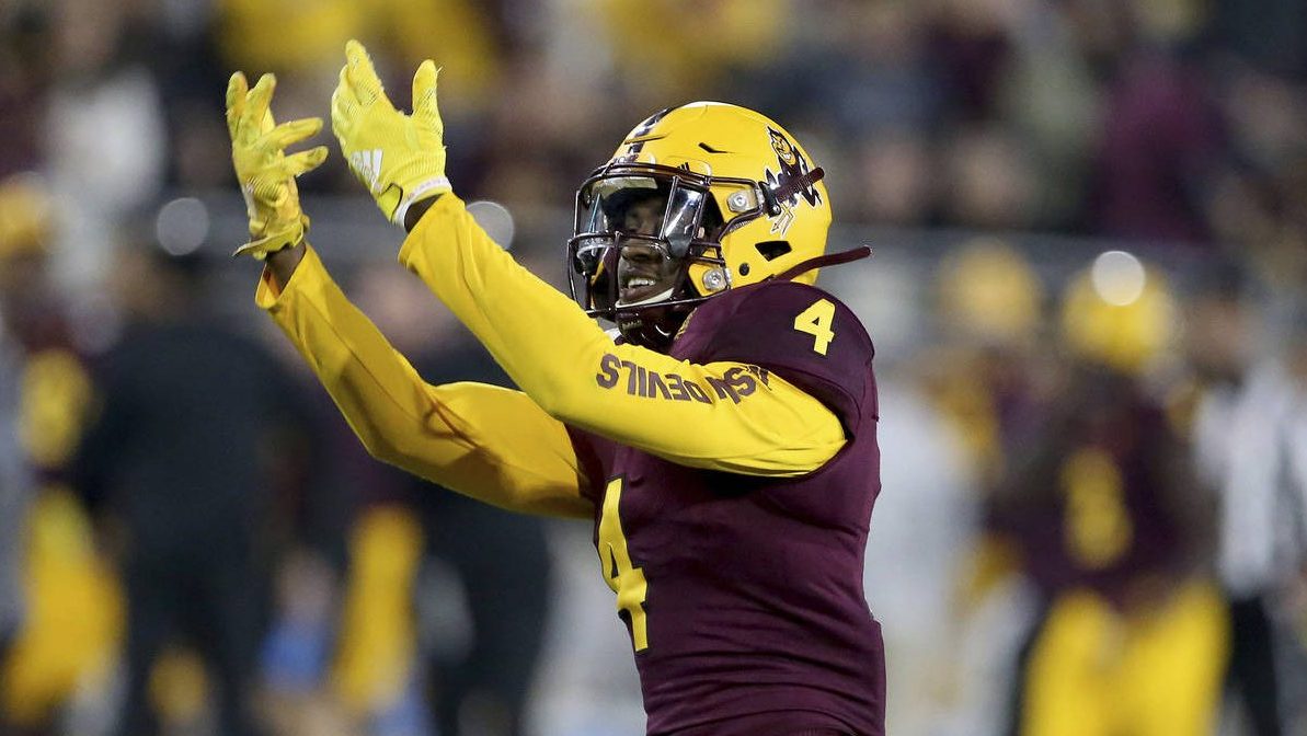 Arizona State's Evan Fields (4) pumps up the crowd after stopping Arizona on a fourth down play in ...